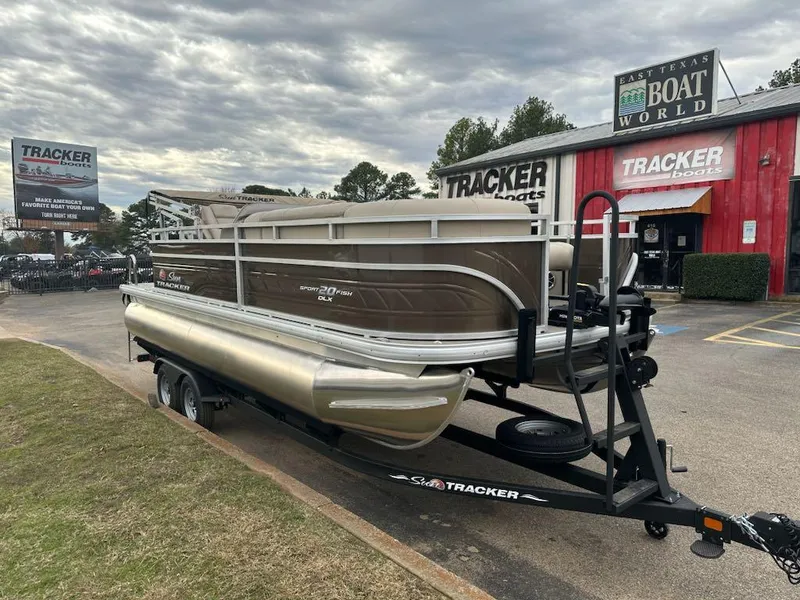 Slide: The Image of 2024 Sun Tracker SportFish 20 DLX pontoon boat at East Texas Boat World. - 3