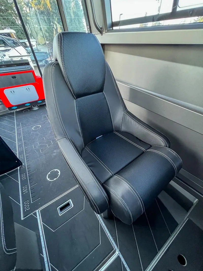 Slide: The Image of Stabi-Craft 2250 Ultra Centrecab 2024 - 11