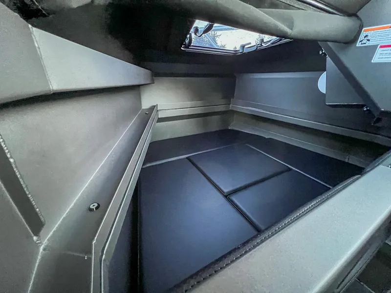 Slide: The Image of Stabi-Craft 2250 Ultra Centrecab 2024 - 7