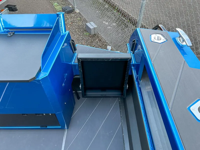 Slide: The Image of Stabi-Craft 2250 Ultra Centercab 2024 - 23