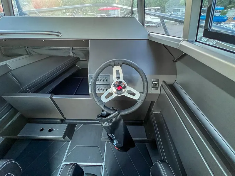 Slide: The Image of Stabi-Craft 2250 Ultra Centercab 2024 - 7