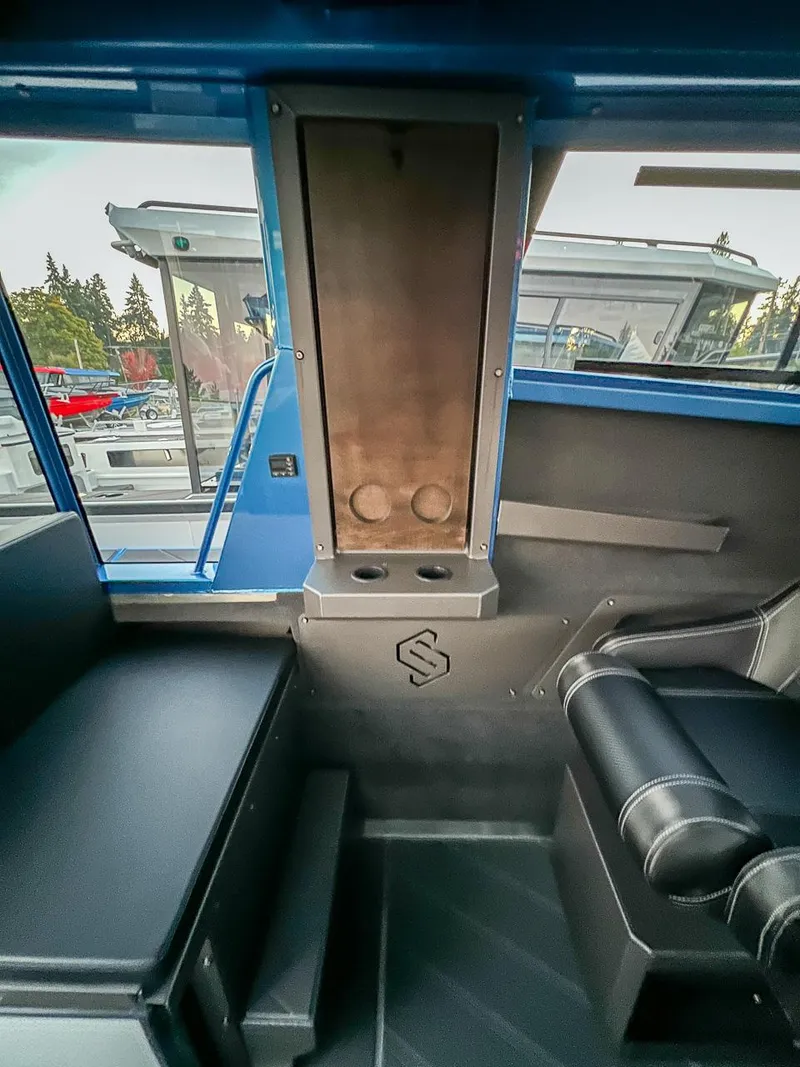 Slide: The Image of Stabi-Craft 2500 Ultracab XL 2026 - 12