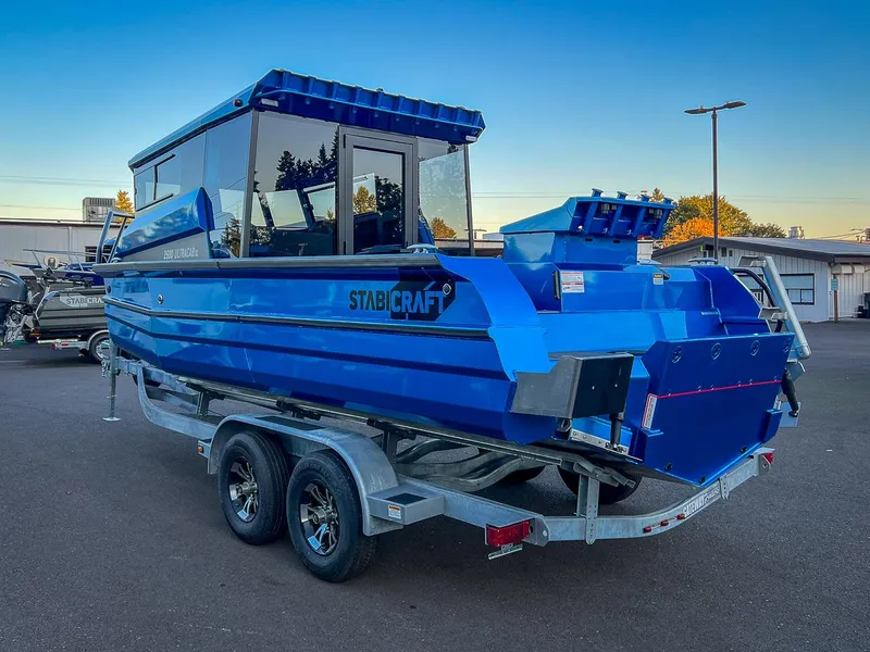 Slide: The Image of Stabi-Craft 2500 Ultracab XL 2026 - 5