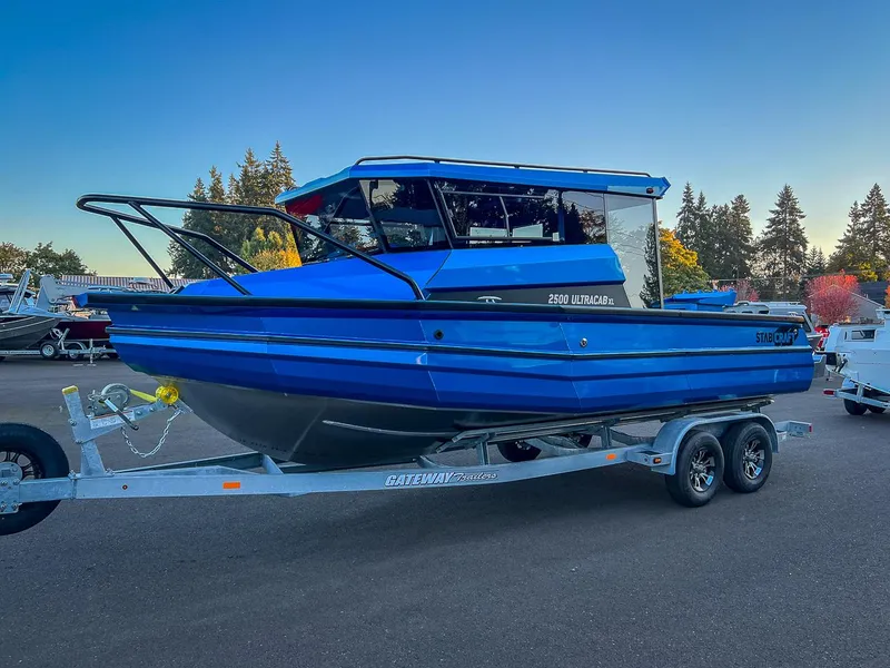 Slide: The Image of Stabi-Craft 2500 Ultracab XL 2026 - 6