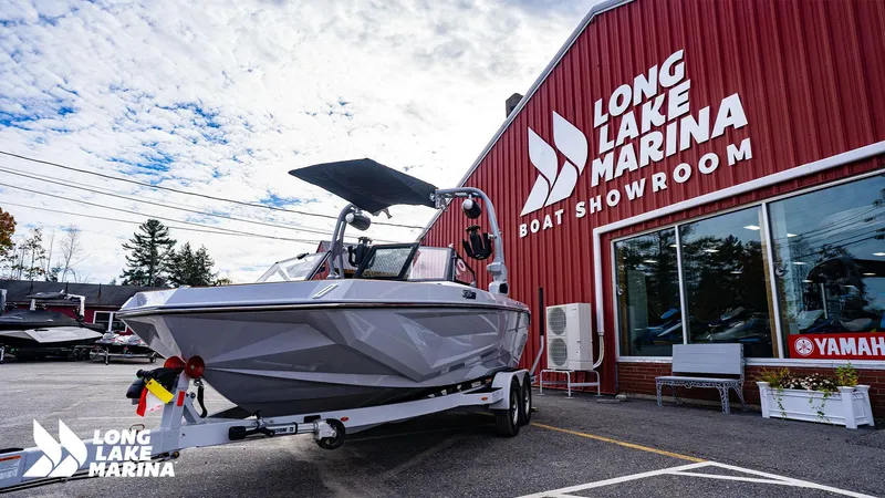 Slide: The Image of Nautique GS20 2023 - 1