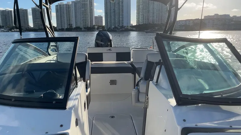 Slide: The Image of 2021 Monterey M-45 boat interior with city skyline and water view. - 25