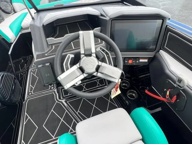 Slide: The Image of Tigé Z3 2024 - 13