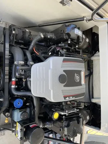 Slide: The Image of Cobalt 200 2015 - 13