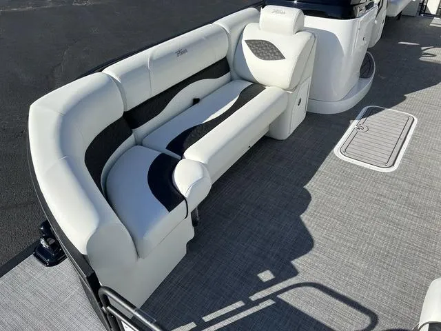 Slide: The Image of JC Manufacturing Neptoon 25 TT Sport HTH 2023 - 10