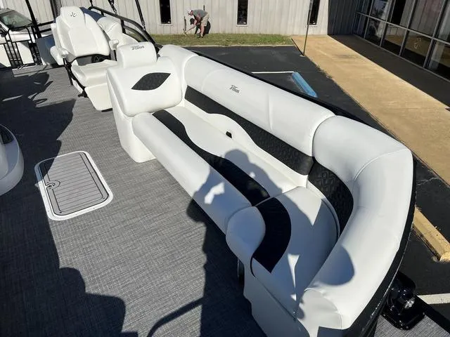 Slide: The Image of JC Manufacturing Neptoon 25 TT Sport HTH 2023 - 11