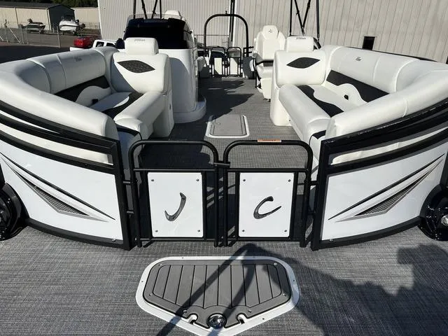 Slide: The Image of JC Manufacturing Neptoon 25 TT Sport HTH 2023 - 7