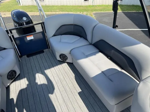 Slide: The Image of Landau IB 232 2023 - 11