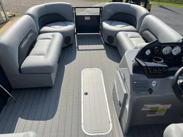 Slide: The Image of Landau IB 232 2023 - 8