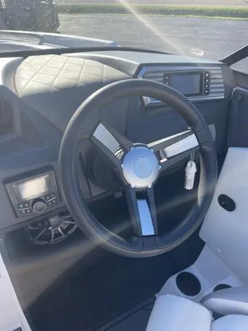 Slide: The Image of Tigé R21 2016 - 14