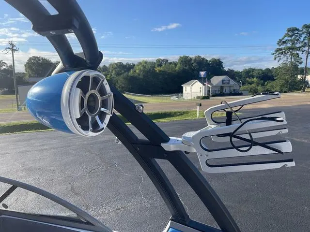 Slide: The Image of Tigé R21 2016 - 15