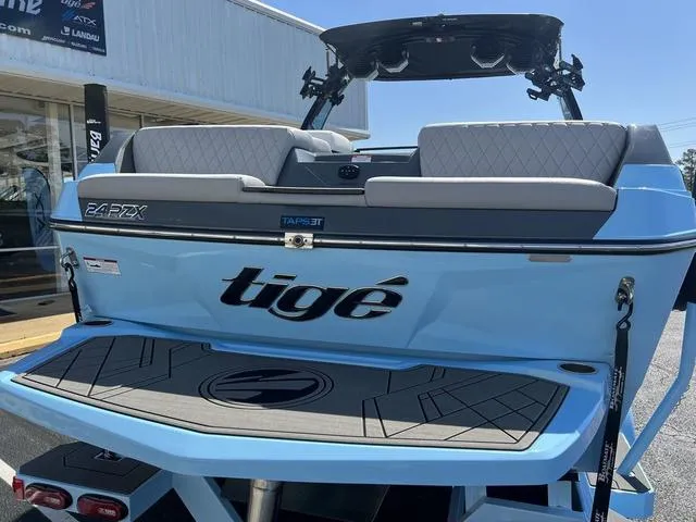 Slide: The Image of Tigé 24RZX 2023 - 11