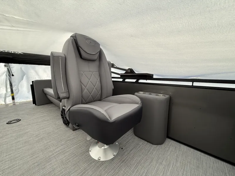 The Image of Veranda VX22RC 2027 - 0
