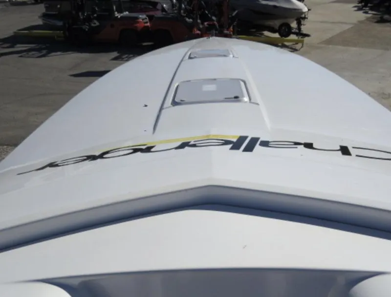 Slide: The Image of Top view of a 2007 Challenger DDC 33 boat in a marina. - 18