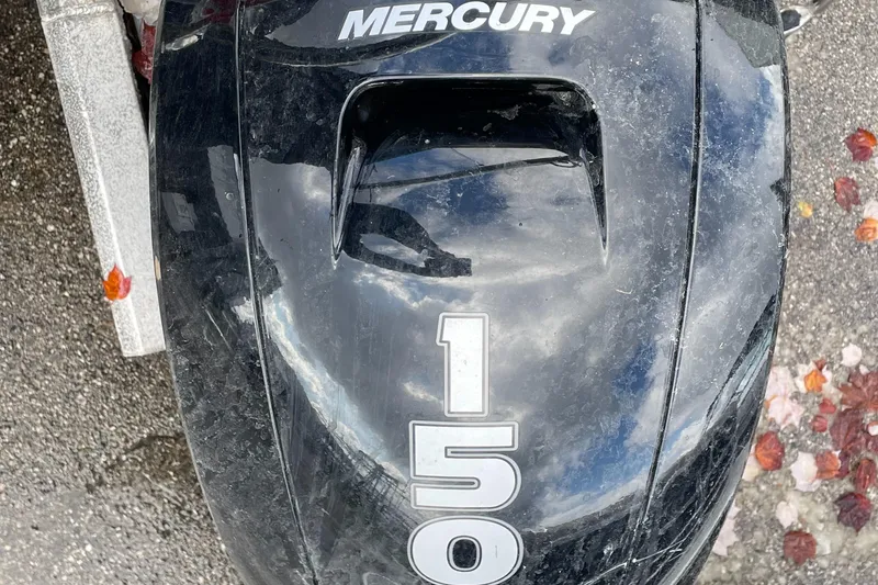 Slide: The Image of Mercury 150 outboard motor on a 2022 Berkshire 24RFXLE25 boat. - 7