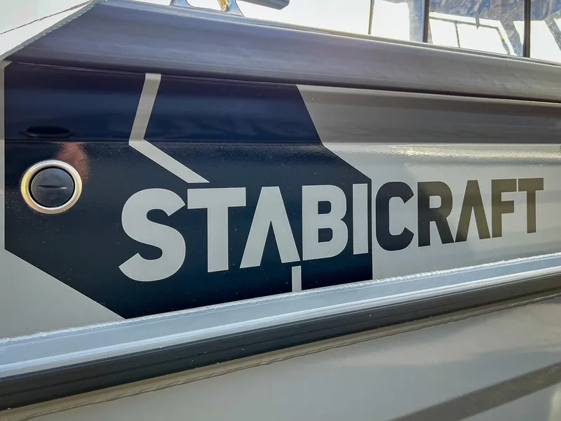 Slide: The Image of Stabi-Craft 2050 Supercab 2026 - 16