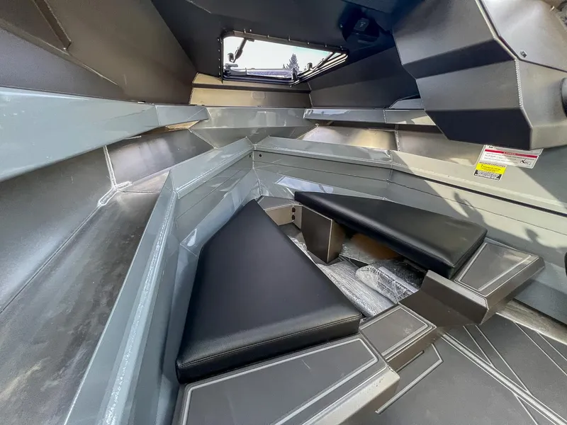 Slide: The Image of Stabi-Craft 2050 Supercab 2026 - 9