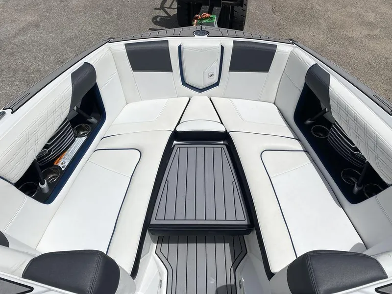 Slide: The Image of Nautique G23 2018 - 7