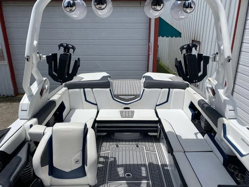 Slide: The Image of Nautique G23 2018 - 8