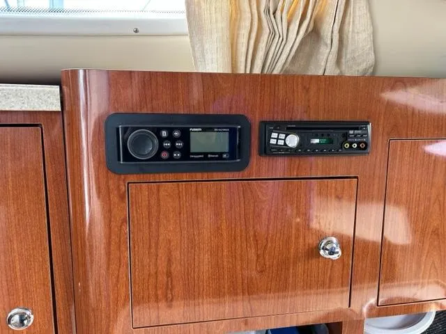 Slide: The Image of Regal 3060 Window Express 2010 - 55