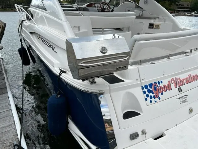 Slide: The Image of Regal 3060 Window Express 2010 - 64