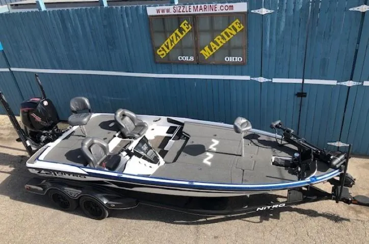 Slide: The Image of 2022 Nitro Z21 XL fishing boat at Sizzle Marine, Columbus, Ohio. - 12