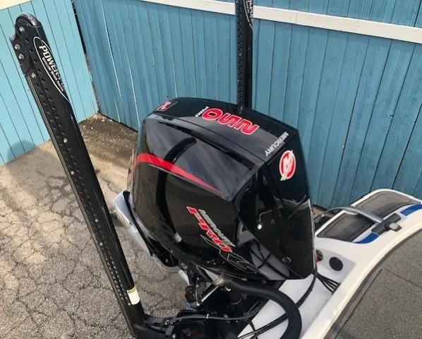 Slide: The Image of 2022 Nitro Z21 XL boat engine and Power-Pole anchors. - 41