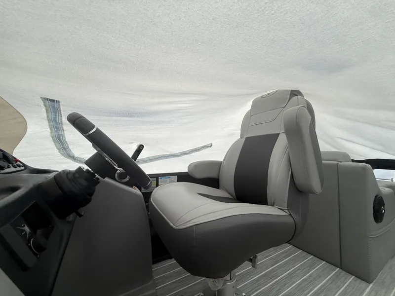 Slide: The Image of Veranda VR25RFL 2027 - 1