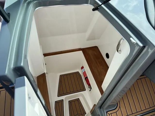 Slide: The Image of MasterCraft X26 2024 - 11