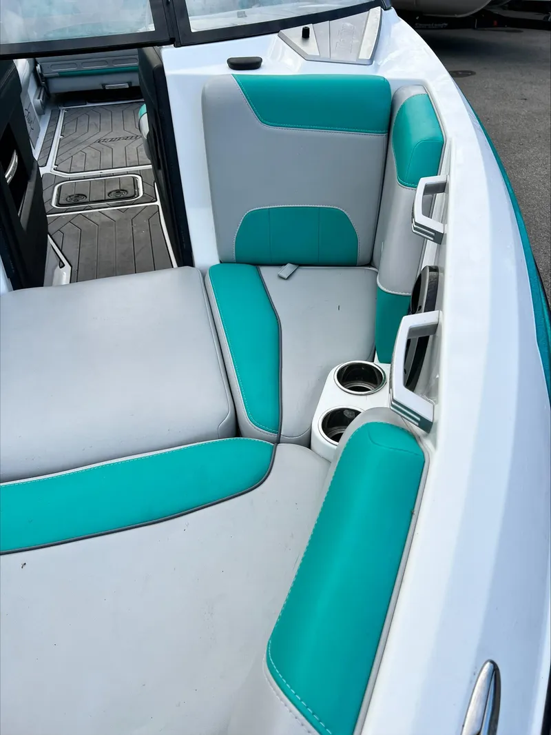 Slide: The Image of Malibu Wakesetter 22LSV 2019 - 20