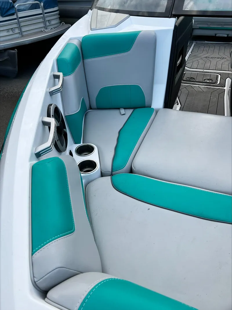 Slide: The Image of Malibu Wakesetter 22LSV 2019 - 23