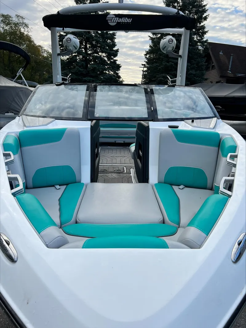 Slide: The Image of Malibu Wakesetter 22LSV 2019 - 25