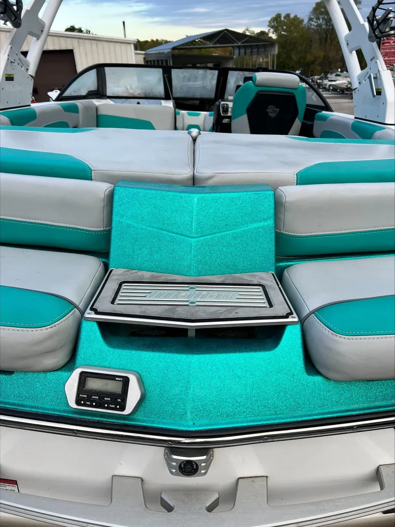 Slide: The Image of Malibu Wakesetter 22LSV 2019 - 27