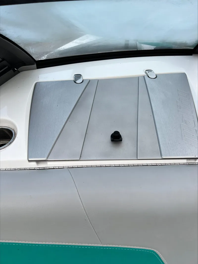 Slide: The Image of Malibu Wakesetter 22LSV 2019 - 9