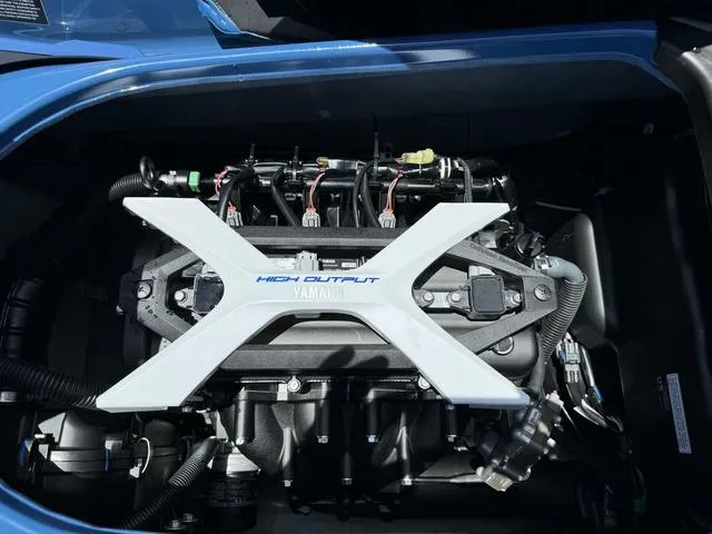 Slide: The Image of 2024 Yamaha Waverunner FX Cruiser® HO engine with high output audio system. - 15