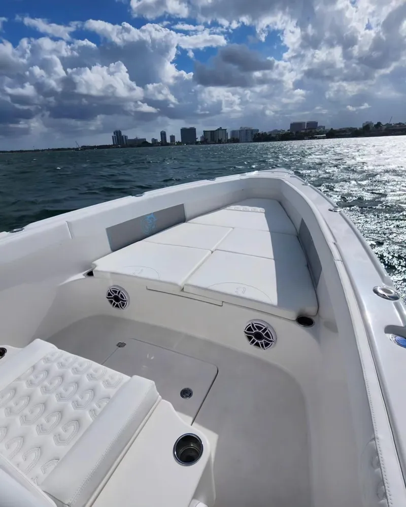 Slide: The Image of CG Boat Works 35 M-Series 2023 - 104