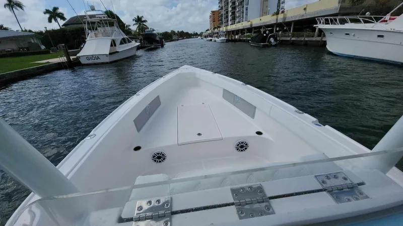 Slide: The Image of CG Boat Works 35 M-Series 2023 - 115