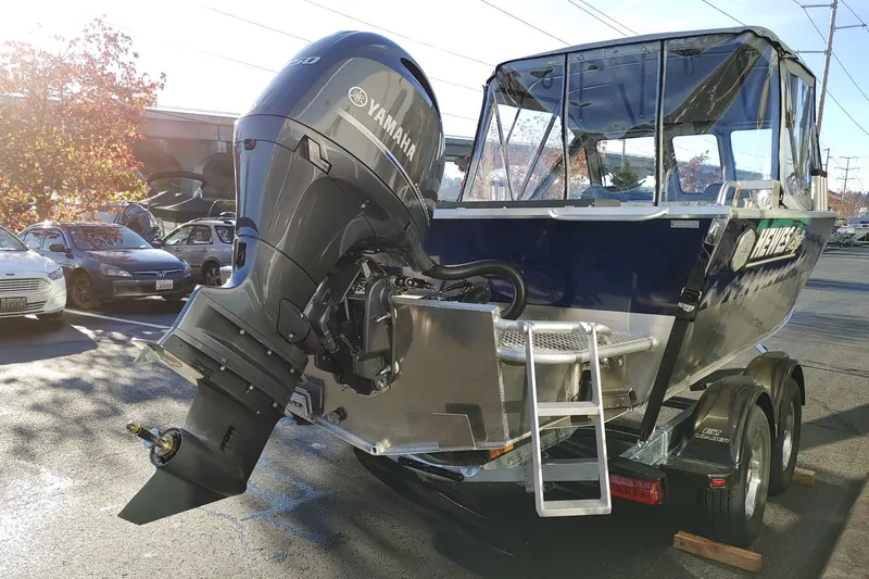 Slide: The Image of 2024 Hewescraft 180 Pro-V ET boat with Yamaha outboard motor on trailer. - 8
