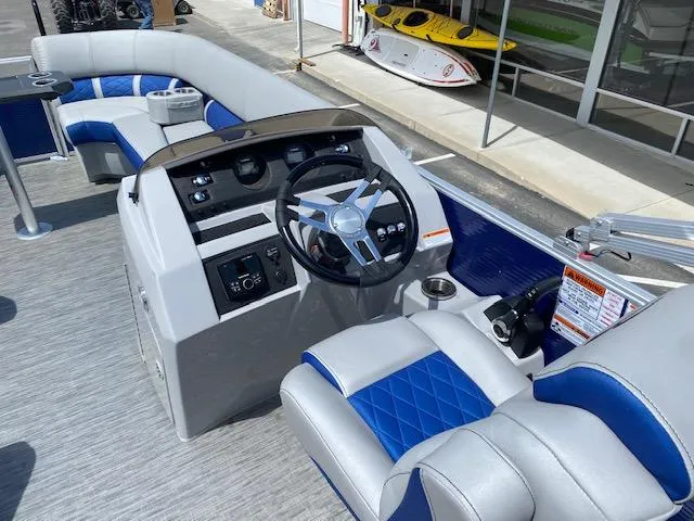 Slide: The Image of Bennington 23LSBST 2022 - 16