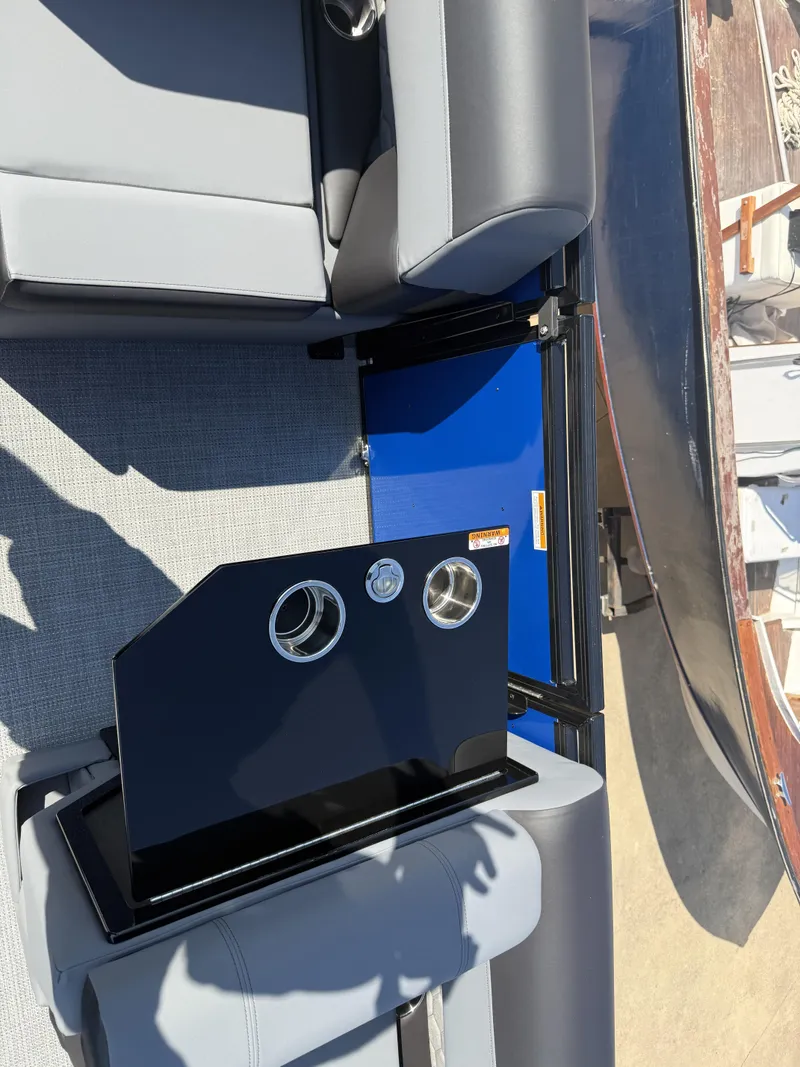 Slide: The Image of Veranda VX265DCVL PREMIUM 2027 - 13
