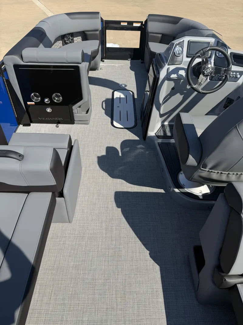 Slide: The Image of Veranda VX265DCVL PREMIUM 2027 - 3