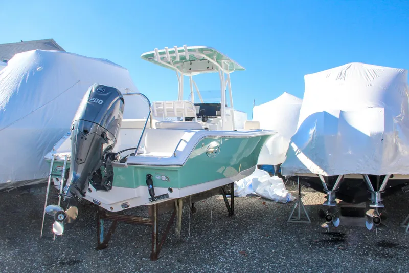 Slide: The Image of 2024 Sea Hunt Ultra 229 boat with Yamaha 200 outboard motor. - 5