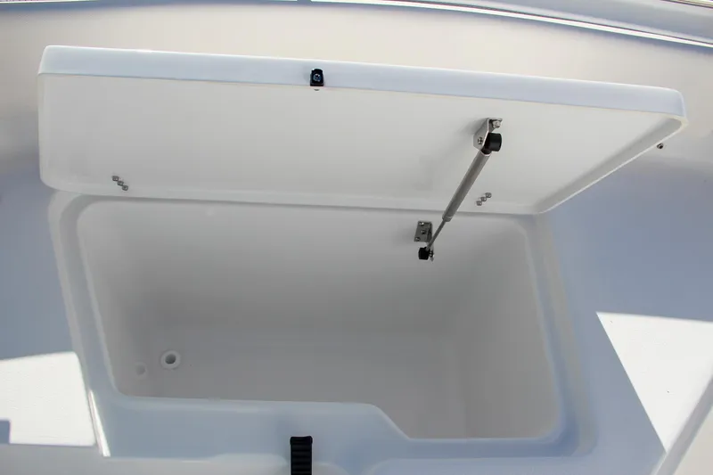 Slide: The Image of Sea Hunt Ultra 229 2024 - 53