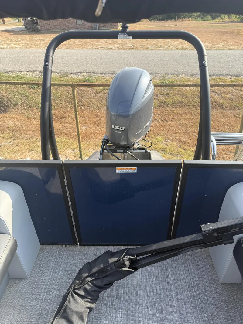 Slide: The Image of Veranda VISTA VIEW 22 REAR COUCH 2021 - 16