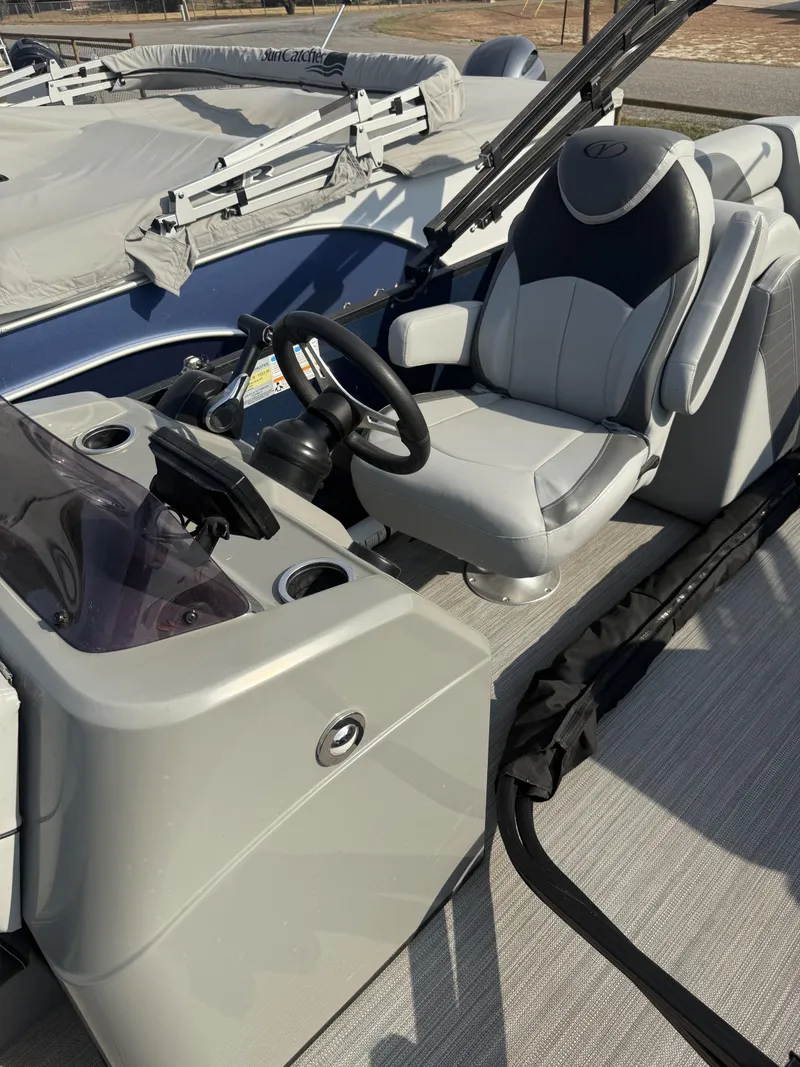 Slide: The Image of Veranda VISTA VIEW 22 REAR COUCH 2021 - 13