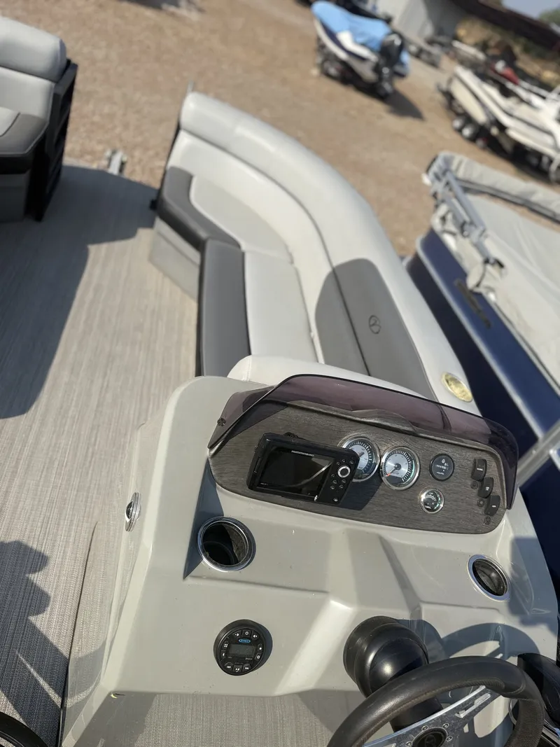 Slide: The Image of Veranda VISTA VIEW 22 REAR COUCH 2021 - 25
